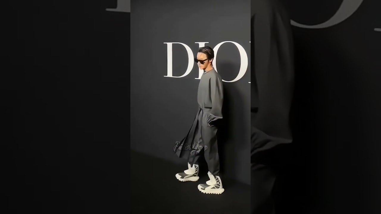 ☽⁷ — Jung Hoseok at Dior Fashion Show