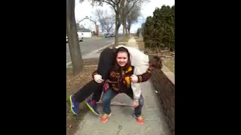 Ella Schultz weight training at home part 1