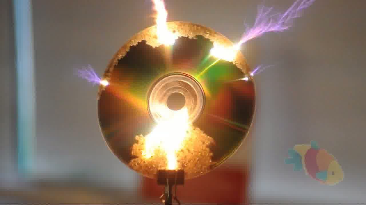 Lightning, High Voltage & Tesla Coils at Cambridge Museum of Technology