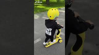 Video Thực tế Scoot And Ride Highway Kick 1 màu LEMON