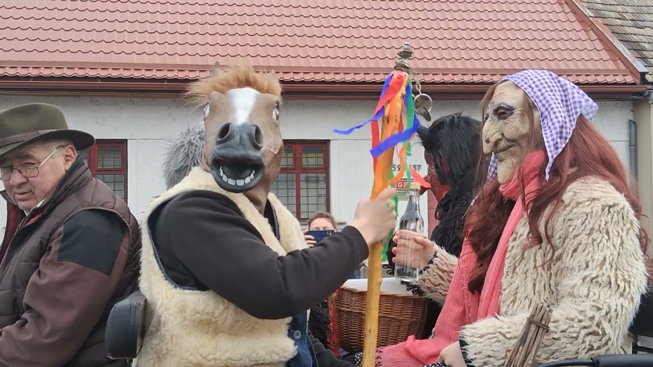 Fašiangové masky do sprievodu..