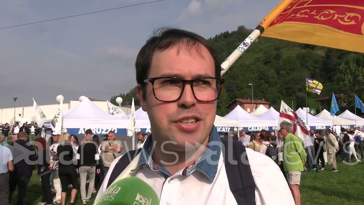 Il popolo di Pontida approva Le Pen: 