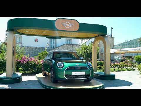 MINI COOPER 5 KAPI ÇEŞME MARİNA SERGİLEME.