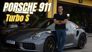 PORSCHE 911 TURBO S NÃO PARECE HÍBRIDO! Brutal, esportivo e continua LINDO!