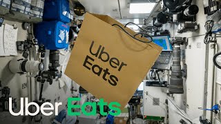 Uber Eats Japan - 次々と、新しい場所へ。そして宇宙へ。| Uber Eats