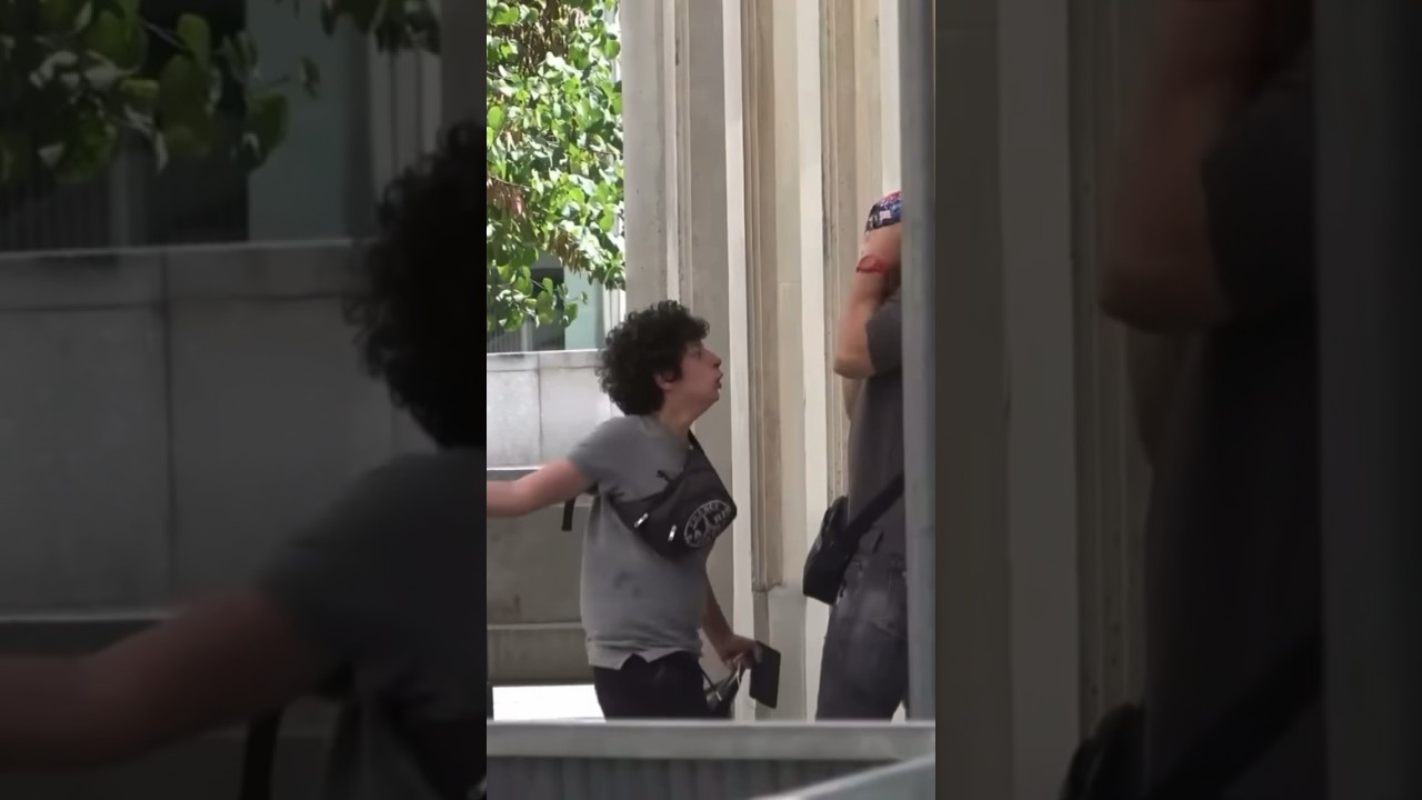 CETTE FEMME ME DÉMONTE LA GEULE !!!! PRANK 