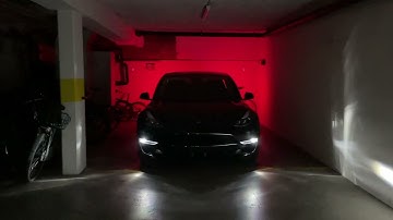 K.I.T.T. (Knight Rider) Comes Alive in a SPECIAL TESLA LIGHT SHOW Spectacle! Model 3 - Theme Song