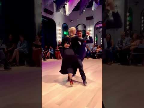 “Milonga para as Missões” by Claudio Villagra & Helena Fernandez - Los Villagra Tango