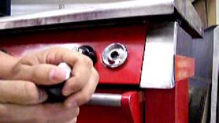 Calibrating BJWA Oven or Griddle Thermostat.MOV