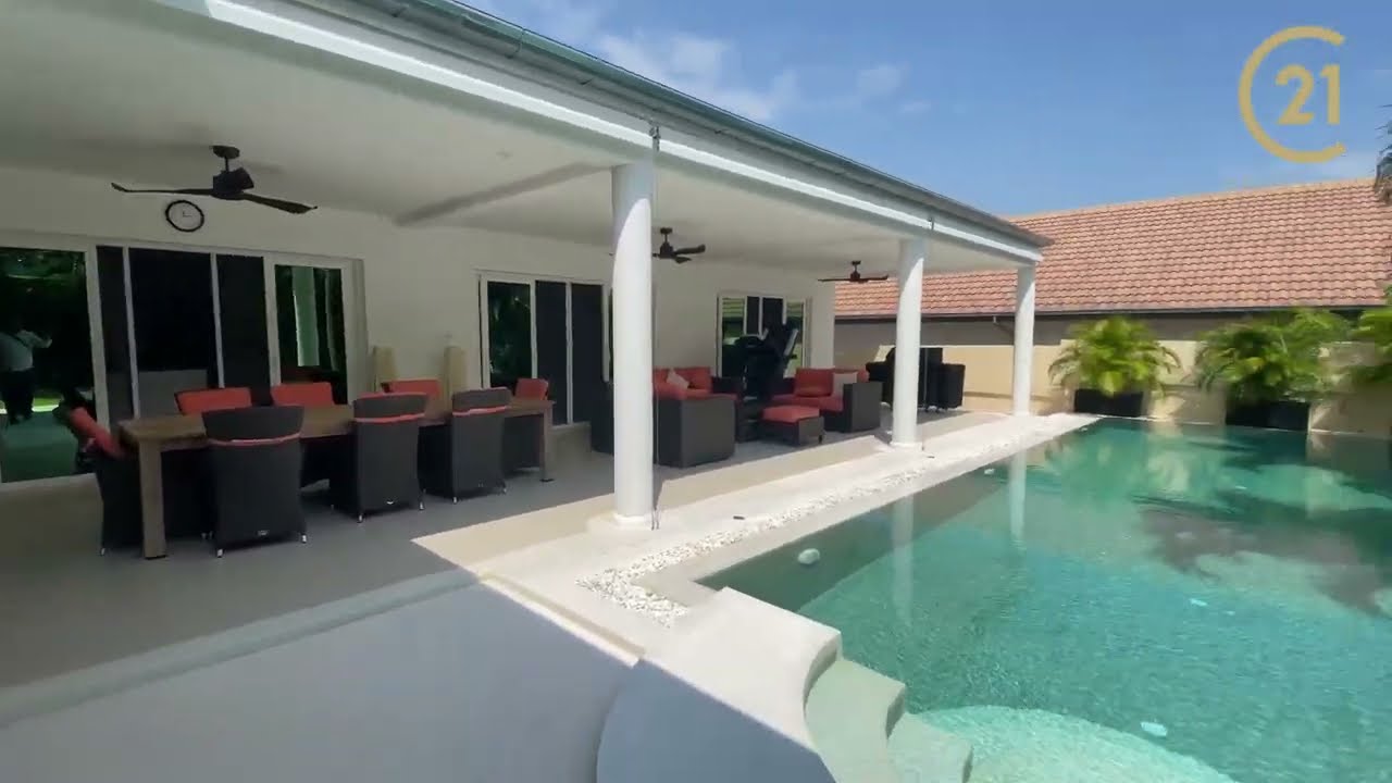 HIGH STANDING VILLA LOCATED IN A SECURE HIGH-END RESIDENCE