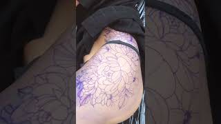 💐 Floral Hip Tattoo By Abbiewaytetattoo #tattuba #tattoo #shorts #tattooartist #hiptattoo #floral