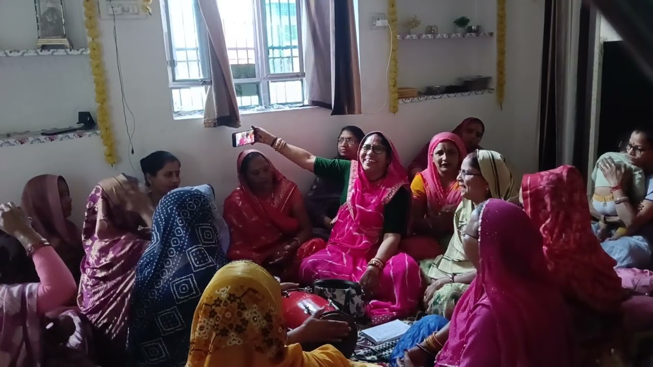 बहुत ही प्यारा सा बन्ना गीत सुने और आनंद ले...