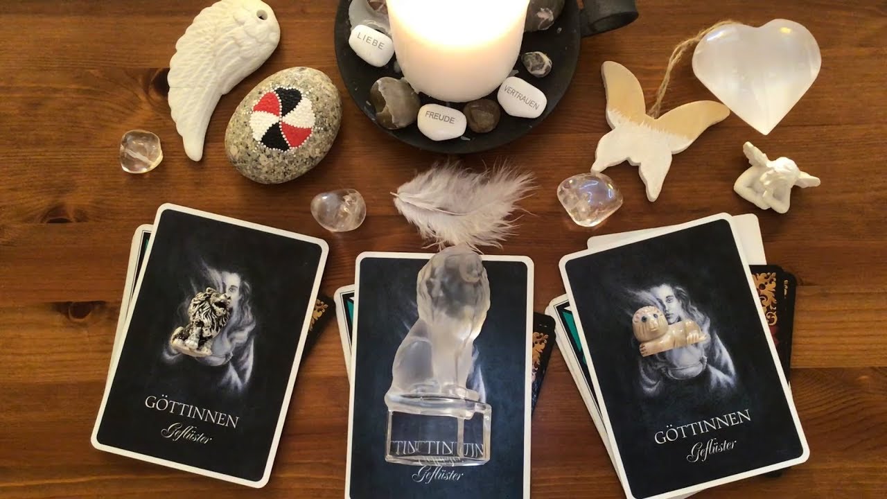 Hen House Julia White Grey With Run And Nest Box 295x75x104cm