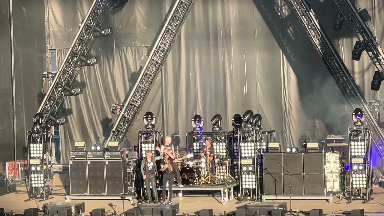 AFI ~ 03 Love Like Winter ~ 07-26-2024 Live at White River Amphitheatre in Auburn, WA