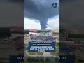 Una raffineria di petrolio nella regione russa di Jaroslavl è stata avvolta dalle fiamme dopo un pre