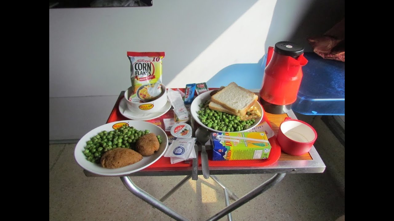 First AC Food. Ernakulam H Nizamuddin Duronto Express. YouTube