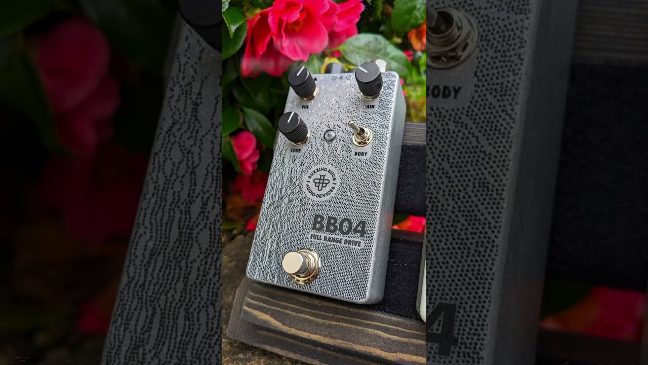 BUZZING BUGS AUDIO DEVICES BB04 FULL RANGE DRIVE GUITAR PEDAL