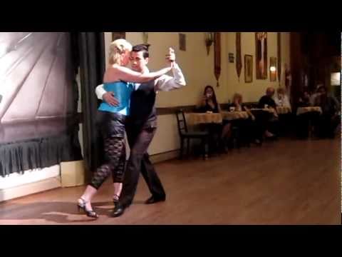 Helen La Vikinga & Javier Guiraldi