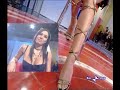 ELISABETTA GREGORACI "cosce, gambe, sandali e piedi divini" da "La Vita in diretta