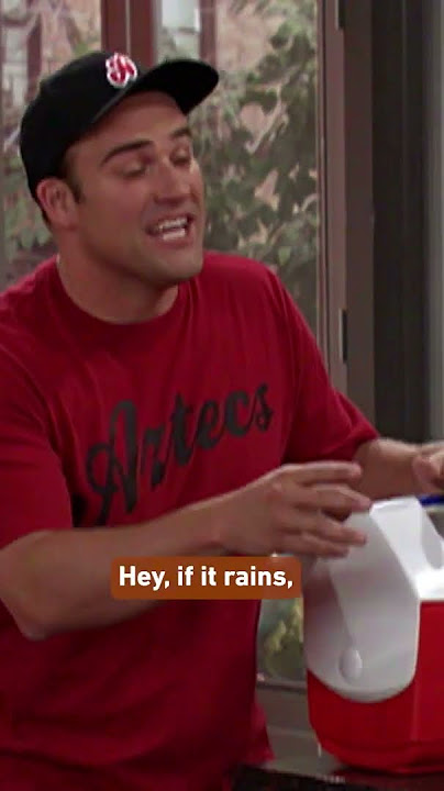 No such thing as a too-big foam finger! #WizardsOfWaverlyPlace #DisneyChannel