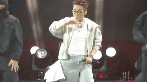 Sơn Tùng MTP intro bay nóc ở FPT đêm nay #sontungmtp #sontung #mtp 