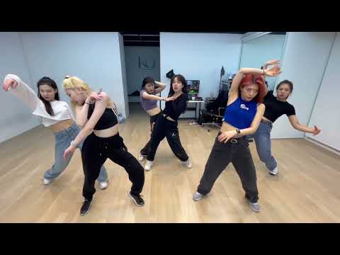 에버글로우 (EVERGLOW) - First - BBT choreography (original ver.)