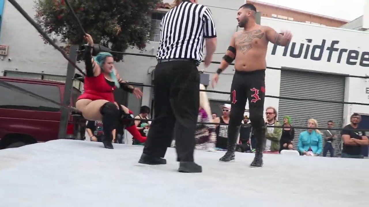 Dominic Texeira w/Lucian D. Light vs Kikyo w/Pollo Del Mar @ FQ Bearrison Street Fair 2022