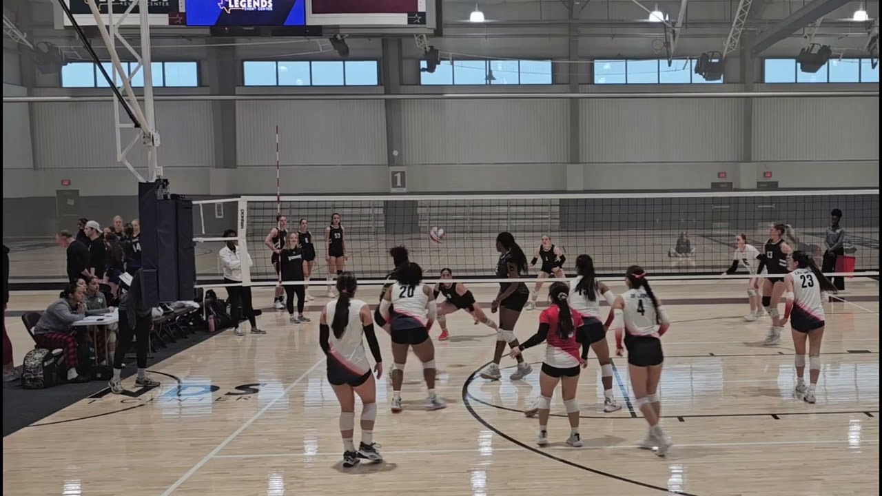 Arrian Spratt Volleyball STVA 18 Mizuno