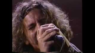 Video thumbnail of "Pearl Jam - Animal / Rockin in The Free World- MTV Awards 9.02.1993"