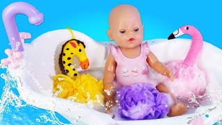 Беби Бон Эмили в ванной - Развивающее видео Моем игрушки - Маша Капуки Кануки снова КАК МАМА?
