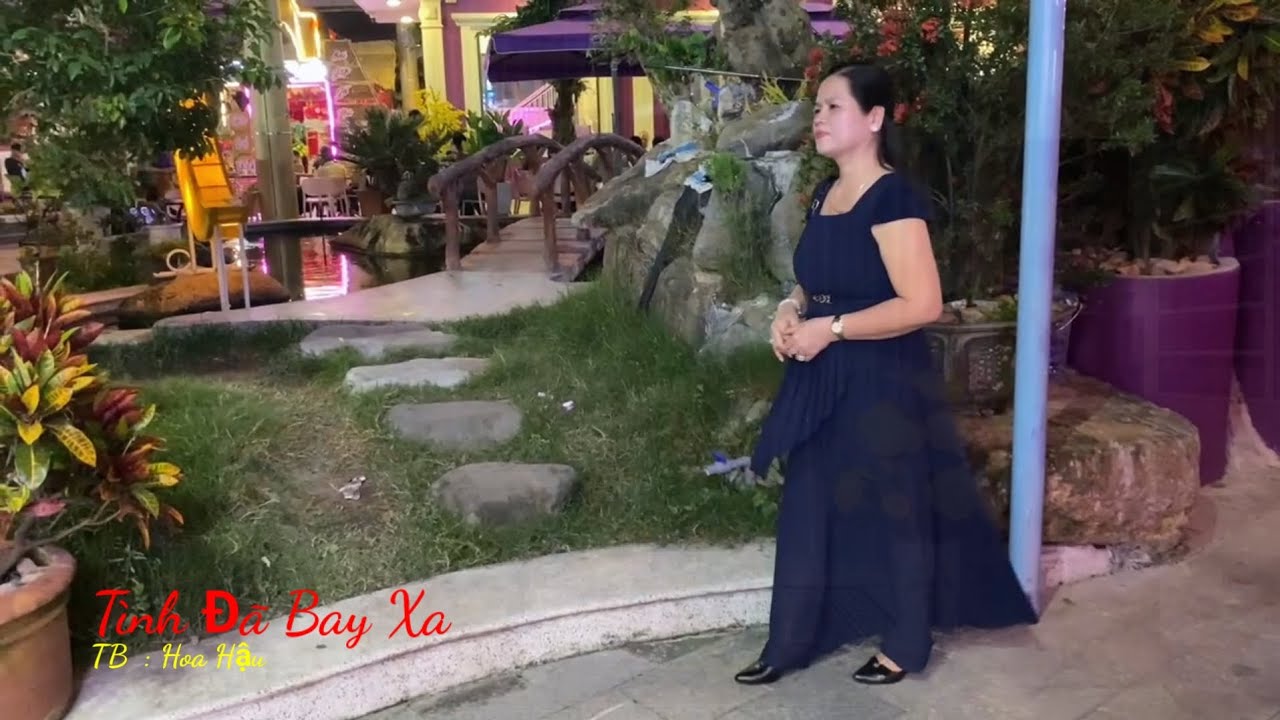 Tình Đã Bay Xa  - Hoa Hậu  Thể hiện 