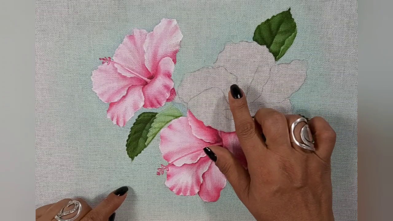 Como pintar hibiscos  cor de rosa.