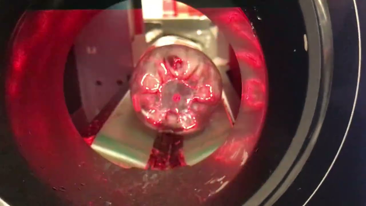 Returning some Returnables with the Tomra T-9 at Kiwi Langenes!