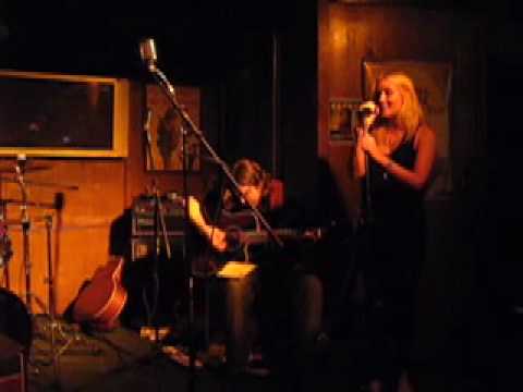 Talia Londoner sings At Obrien's Pub