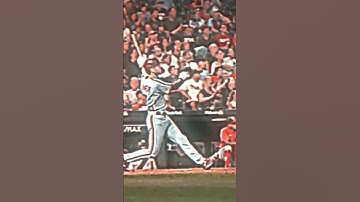 Trea Turner with a go ahead 2 run bomb!