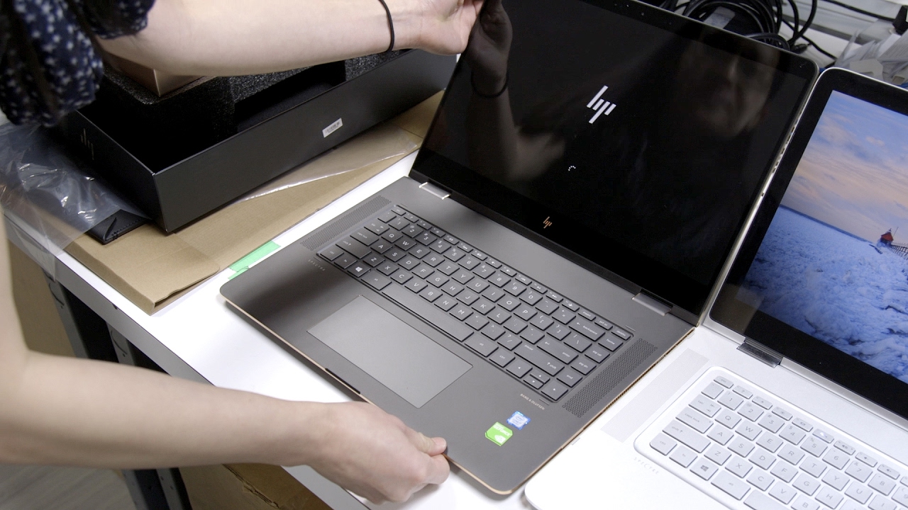 Unboxing the HP Spectre X360 15 - YouTube