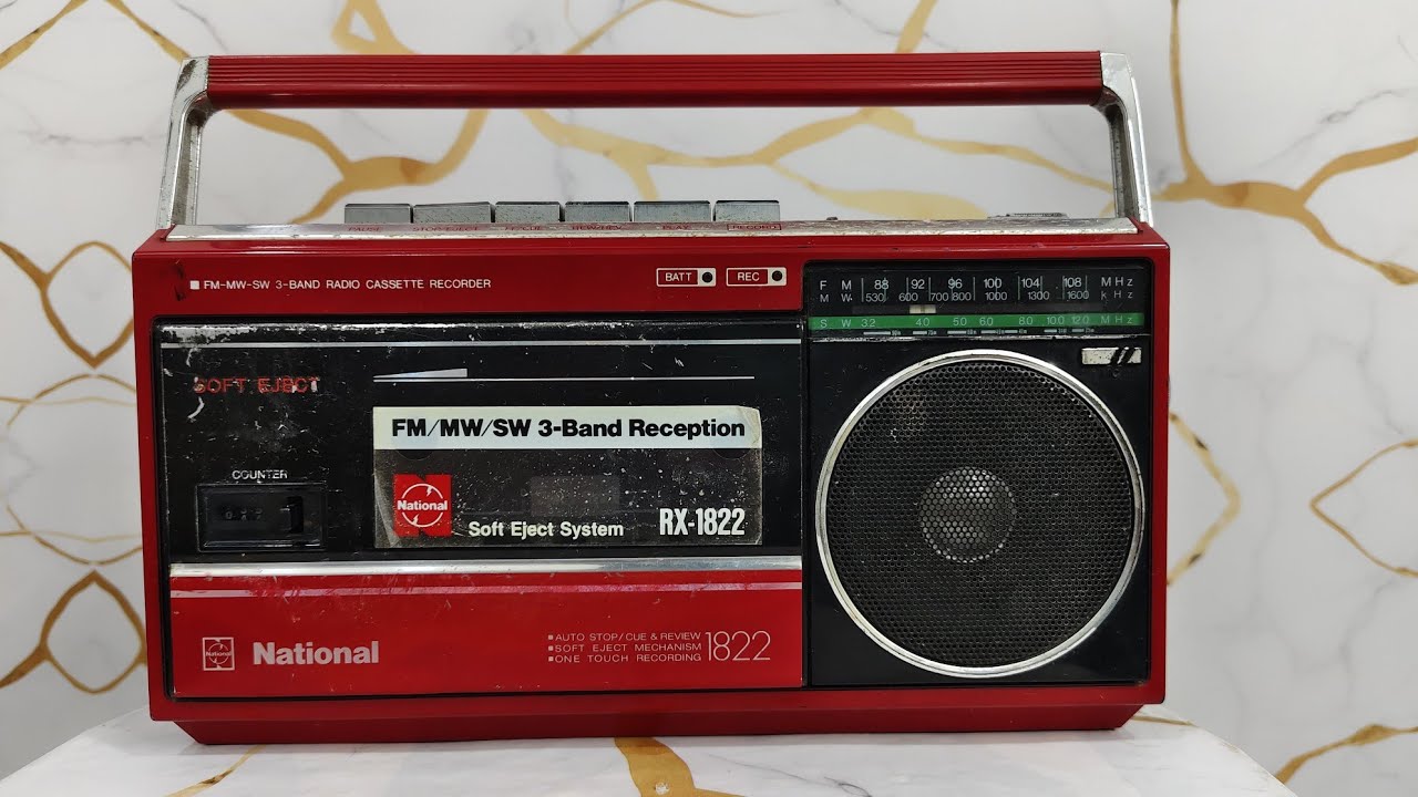National 1822 tape & radio cassette player with original company