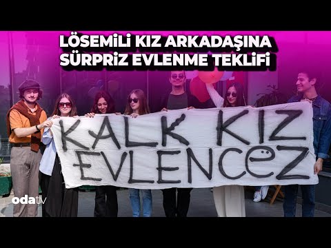 Lösemi tedavisi gören kız arkadaşına hastane odasında sürpriz evlilik teklifi