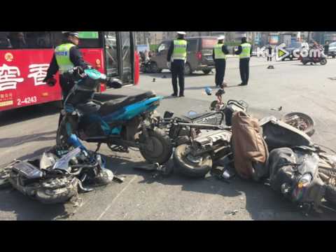 1死9伤恶性重大交通事故