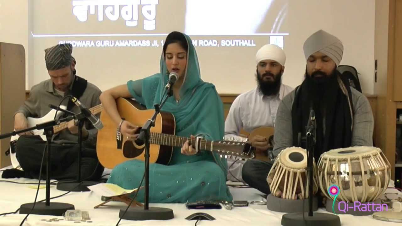 Qi-Rattan live Simran Jaap (Mass Meditation Chanting) 3rd November 2013