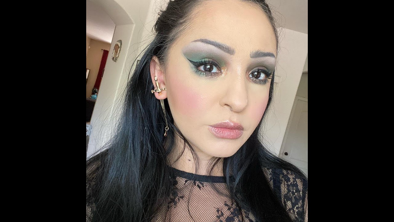 BH Cosmetics Emerald Palette Review