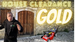 House Clearance Finds - What You Might Miss
House Clearance Golden Finds. We visit a house clearance specialist and pick up 3 cheap lawn mowers. Lets see if we had a good find to make us a profit.
Our Retrorestore T shirt available at https://www.ebay.co.uk/itm/165200792138?hash=item2676bc0a4a:g:Z7AAAOSwcK9hnrwu
Join me here at https://www.youtube.com/c/retrorestore?sub_confirmation=1
If you would like to support my Retrorestore Channel, You can check out my Amazon Wish List and buy something for the channel. https://www.amazon.co.uk/hz/wishlist/ls/I4S3IK6JV38H?ref wl_share
The music in my videos is from https://www.epidemicsound.com/referral/hij1p0/
Stuff I use
The Powder Coating equipment is from Electrostatic Magic and they have kindly supplied me with a discount code for anyone wanting to buy a system from them. Just visit their website https://www.electrostaticmagic.co.uk/ and when you purchase, Just include the discount code - RetroRestore1 and you will get a 5% discount for all their products.
When customers enter the code when buying a system, they also get free shipping by entering the additional code FREESYSTEMSHIPPING Thus you need to enter both codes separately before making payment.
Sealey Go through socket set https://amzn.to/3tZtwsC
Respirator Mask https://amzn.to/3p3MKKs
Clarke King Pro Vac https://amzn.to/2WDoeT4
Sealey CP1202KIT 12V Ratchet Wrench Kit 3/8 https://amzn.to/3dgdXa0
Cyclone Dust Separation Collector https://amzn.to/2S8guKA
Media blasting cabinet https://amzn.to/2ADpv3c
Dremmel tool https://amzn.to/2Rcnfuh
Clarke Mig Welder https://amzn.to/2QwTgrx
A Good quality Makita battery drill https://amzn.to/2QKcfPy
My Camera Equipment
Gopro Hero 10 Black https://amzn.to/3Gp1nkE
Gopro 10 Media Mod Cradle (The 9 fits the 10) https://amzn.to/3q9SRQY
Rode Wireless Go Microphone kit https://amzn.to/37Et48E
Camera light https://amzn.to/3ncnLGp
Studio lights https://amzn.to/2TGzDza
Check out our other channel RETROHAX at https://www.youtube.com/channel/UC8YUNeTvbq XfSabNvKz3g
Music
Intro Martin Butler http://www.totallyroyaltyfreemusic.co.uk
Brushes - http://www.obsidiandawn.com
Main Tracks Credited to Epidemic Sound (http://www.epidemicsound.com)
https://www.instagram.com/retrohax/
Twitter at https://twitter.com/MartinButlerUK
email inquiries: retrorestoreuk@gmail.com
PRIVACY POLICY and FULL DISCLOSURE:
Retrorestore is a participant in the Amazon Services LLC Associates Program (UK)
DISCLAIMER: The product links in this video description contain affiliate links, which means that if you click on one of the product links, I’ll receive a small commission if you purchase. This helps with my channel and allows me to continue to make videos. Thank you for your support.
Retrorestore
MMXXII
All Rights Reserved House Clearance Finds - What You Might Miss