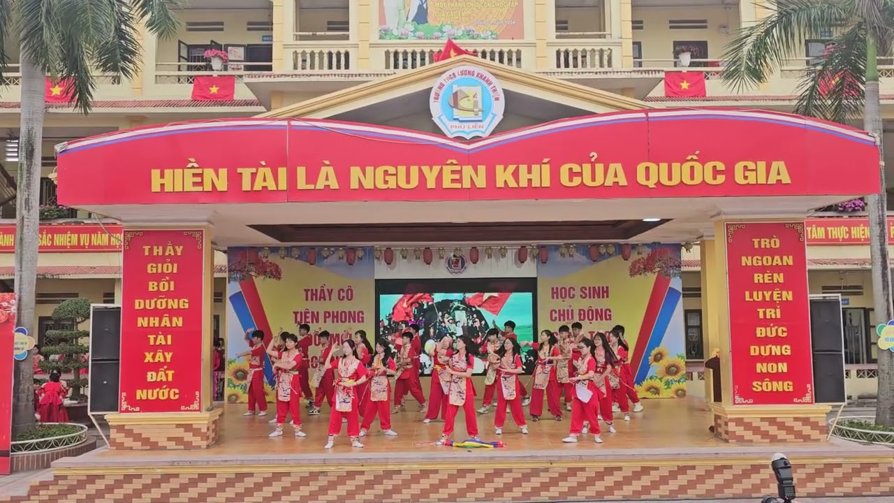 Hào khí Việt Nam - 8A1 - Chào Xuân Bính Ngọ 2026 - THCS Lương Khánh Thiện