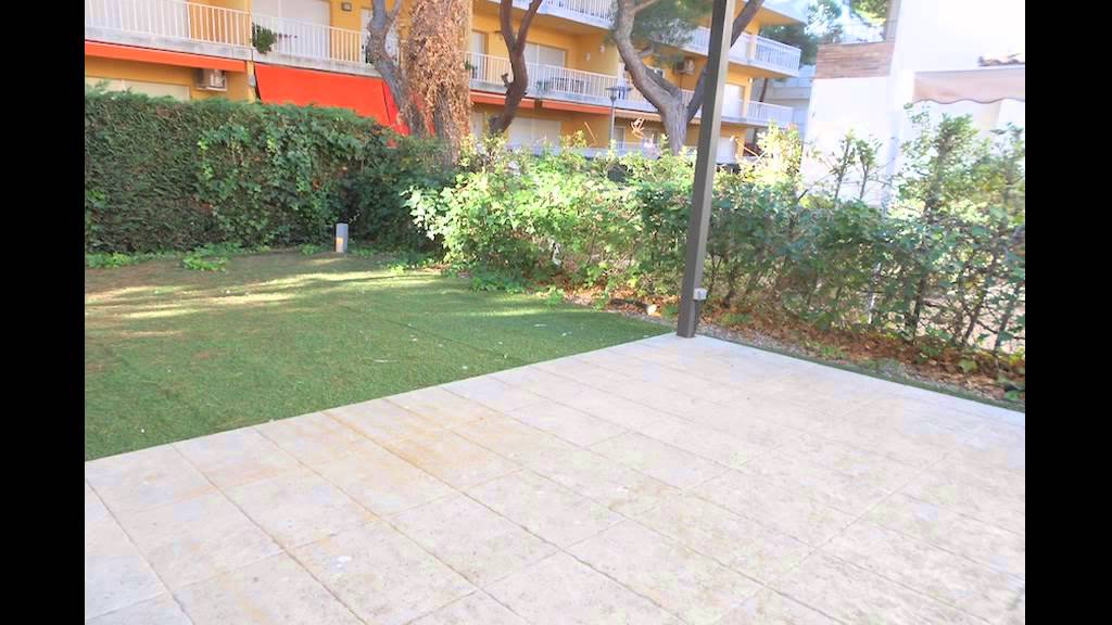Compra Casa en Platja d´Aro - Casa de diseño en pleno centro. - YouTube