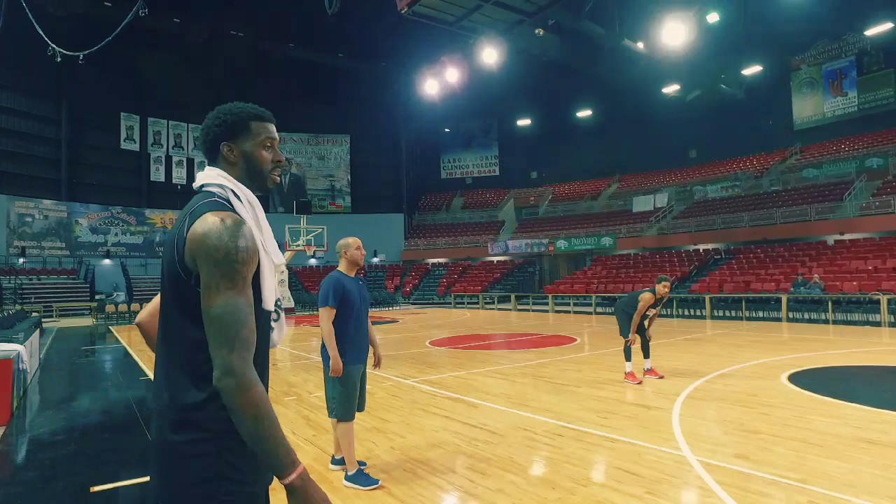 Practica de Los Piratas de Quebradillas YouTube