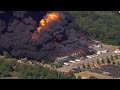 В США горит химический завод