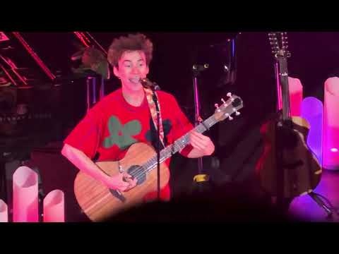 Jacob Collier - Norwegian Wood (Toronto 2026) 