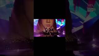 || JENNIE ICONIC JUMP IN BOOMBAYAH ||