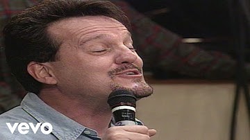 Bill & Gloria Gaither - Over the Moon [Live] ft. Mark Lowry