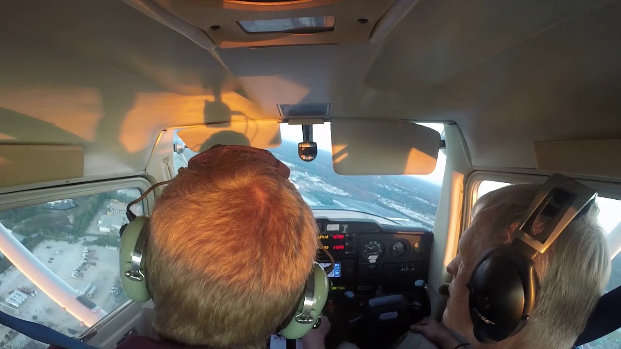 Flight lesson touch n go's/forward slip to landing with AeroVentures pt ...